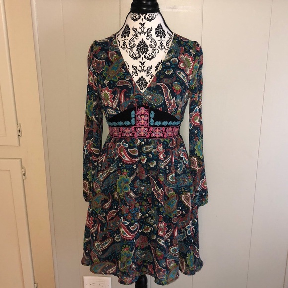 Flying Tomato Dresses & Skirts - 🌵Flying Tomato Paisley Boho Dress.